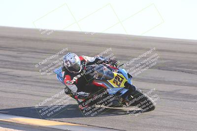 media/Nov-17-2024-CVMA (Sun) [[1fec520723]]/Race 11-Amateur Supersport Open/